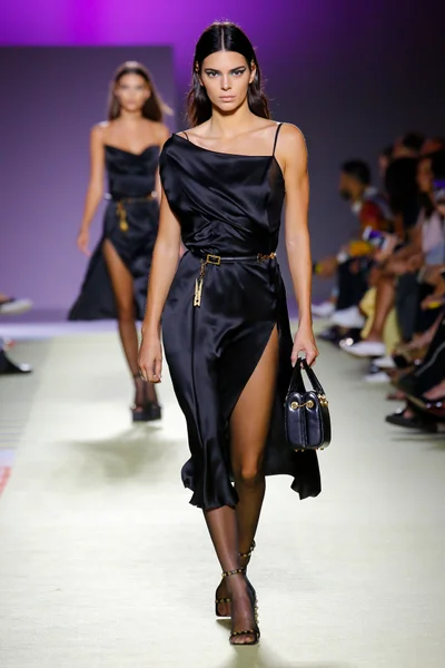 Look 42
